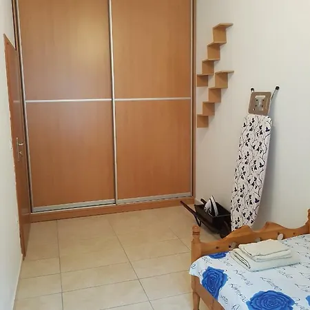 Quiet House With View شقة *