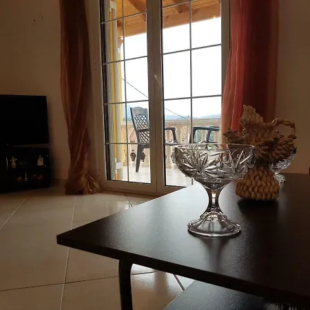 Quiet House With View *